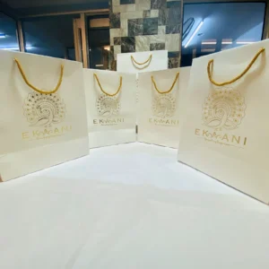 Anillabels24.com | Premium Paper Bags | Customized Paper Bags | Luxury Paper Bags for clothing